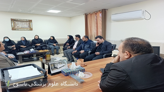 تجلیل-از-زوج‌های-جوان-به-مناسبت-هفته-جوان-در-مرکز-بهداشت-شهید-دامیده-شهرستان-بویراحمد-